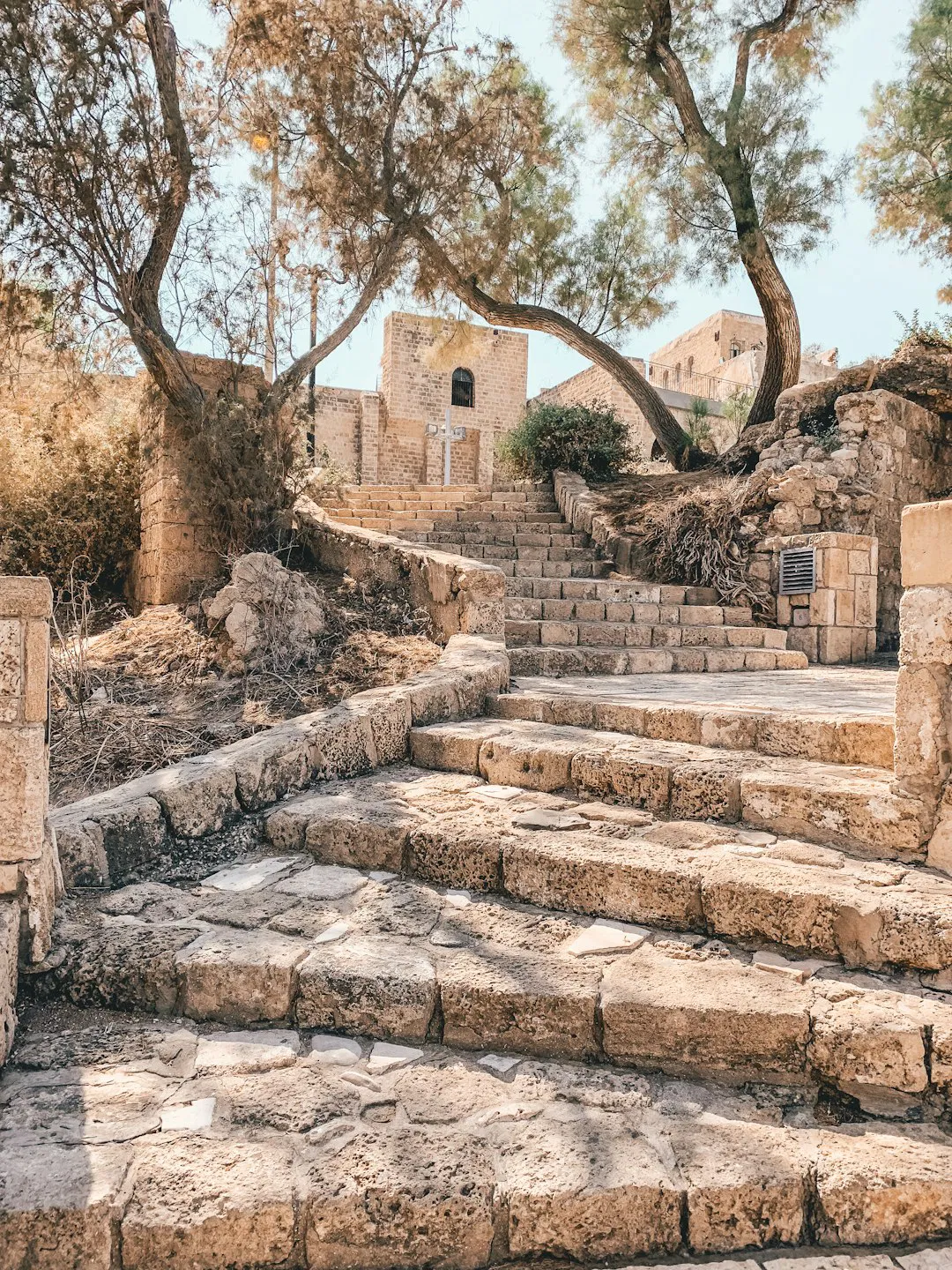 Pathway up the stairs from the Al Bahr Mosque. So much character, light and summer vibes.